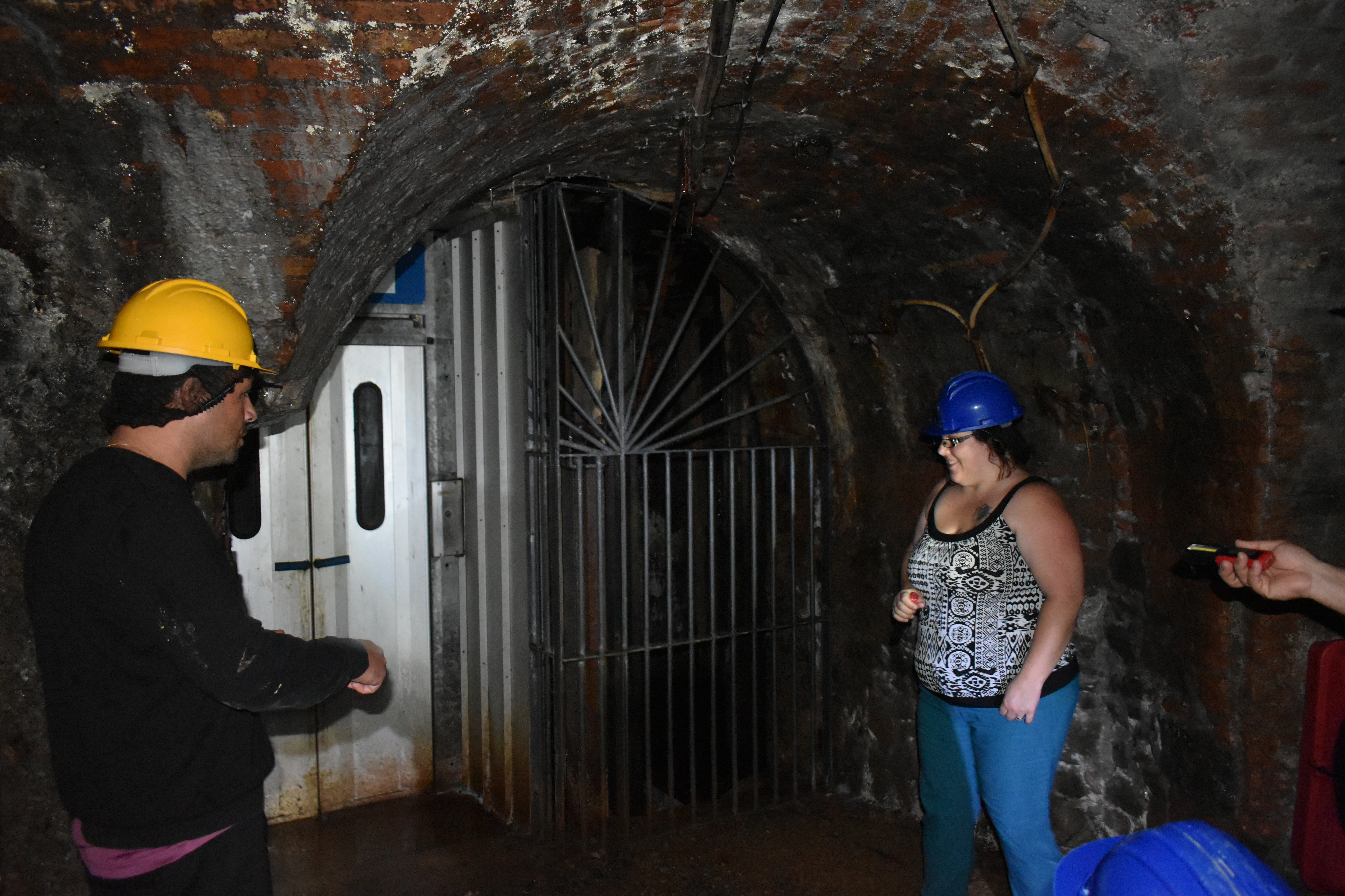 Sam in a mine shaft at her heaviest weight in 2024